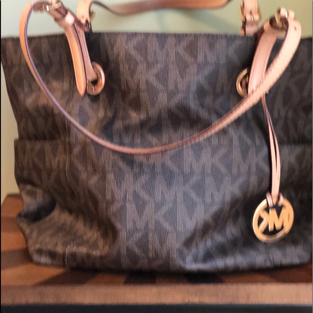 Michael Kors purse